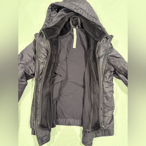 LULULEMON - purple bomber jacket - size 8 - Picture 4 of 4